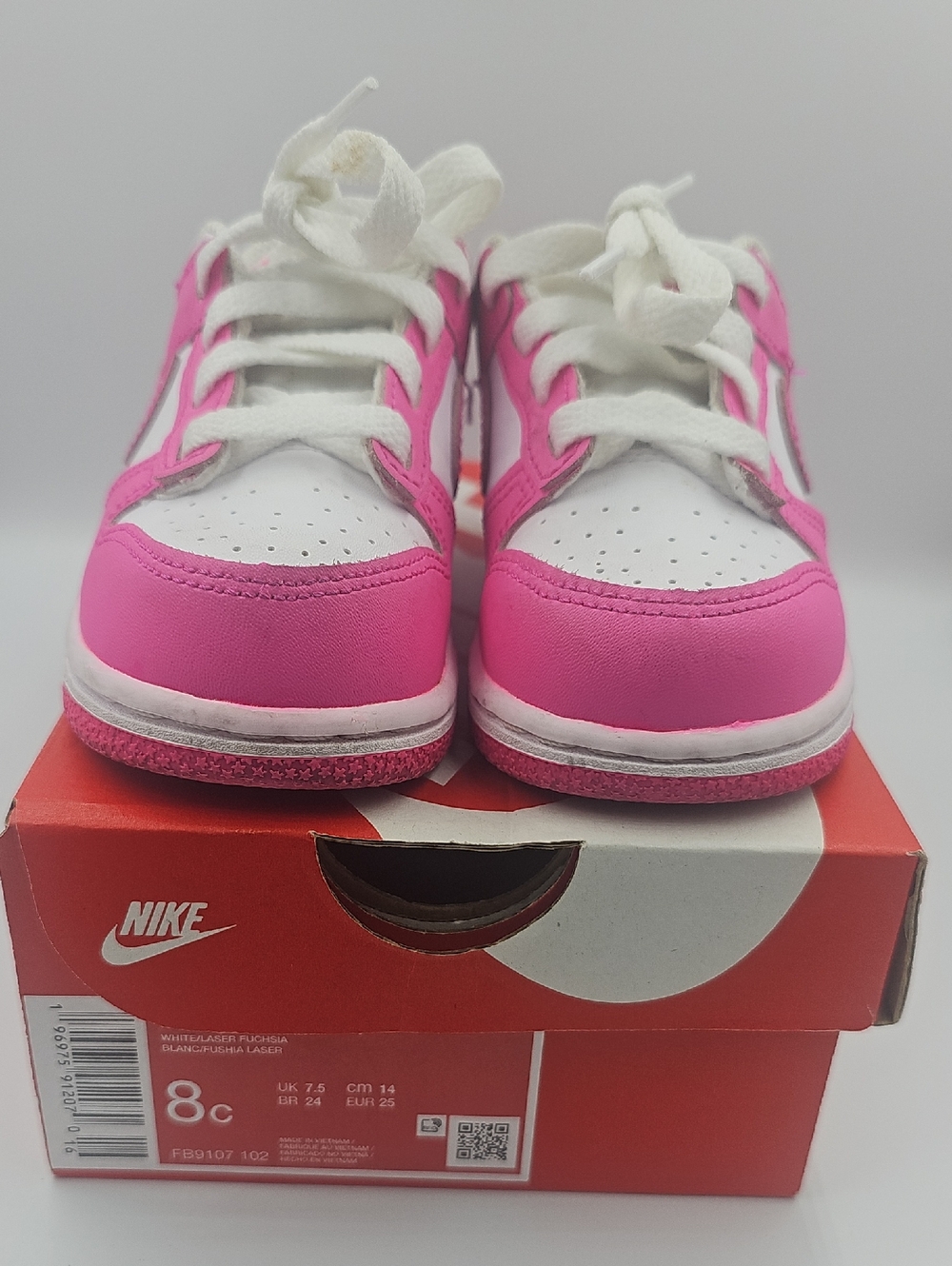 Nike Kids White and Bright Pink Low-Top Sneakers